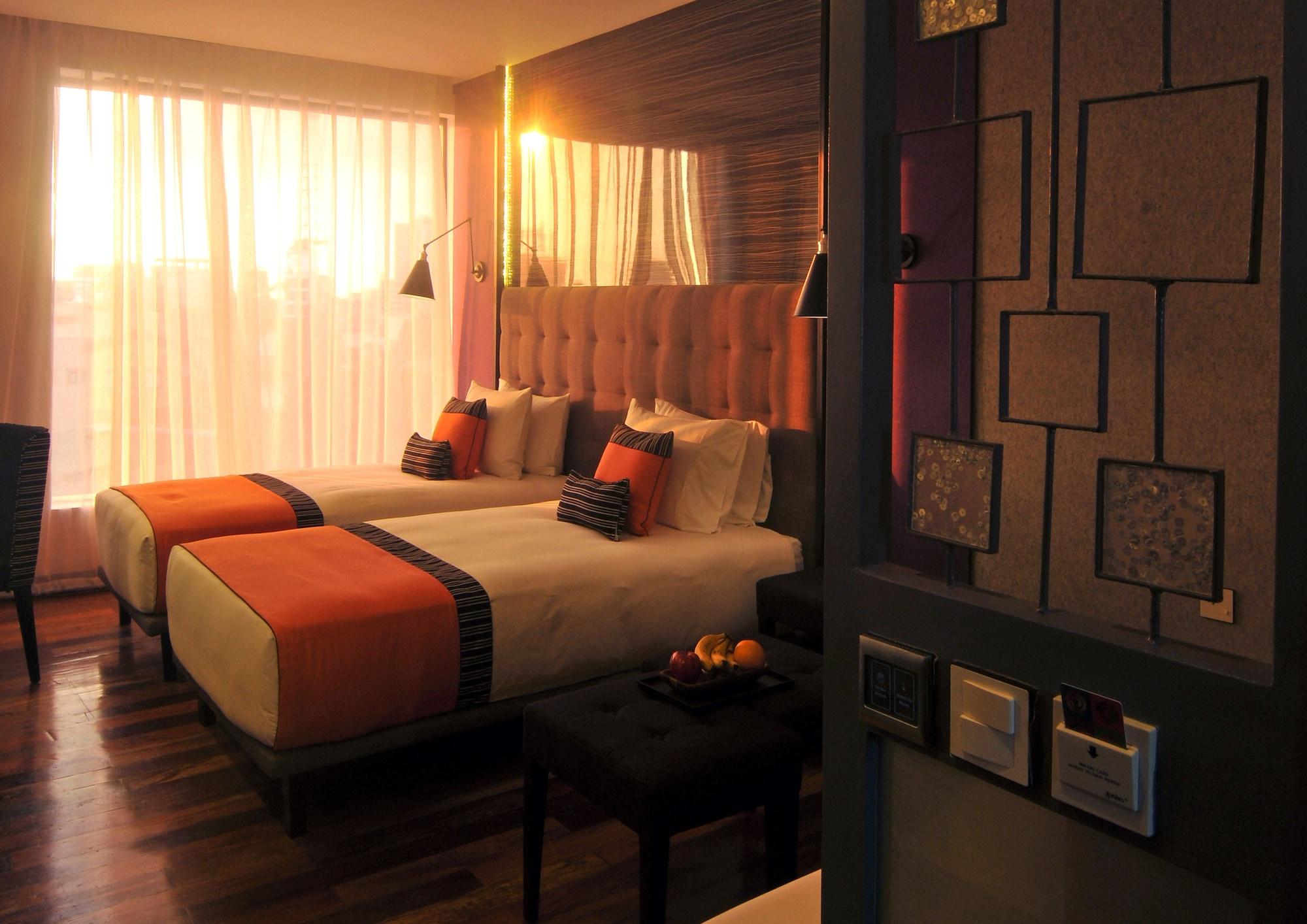 Hive Hotel Кесон-Сіті Екстер'єр фото